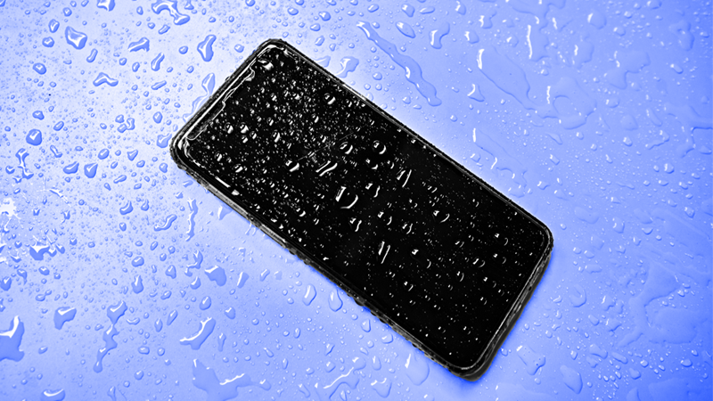 What To Do When You Get Your Phone Wet